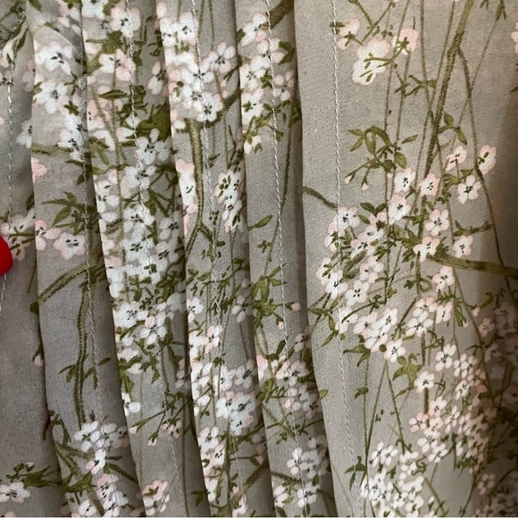 REQUEST Chiffon Floral 3/4 Length Button Down Tunic Shirt, Size XS Greenish Grey - Picture 6 of 10